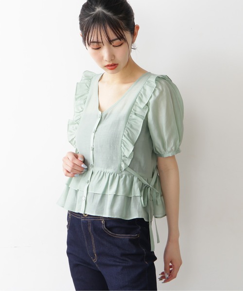FREE'S MART（フリーズマート）の「◆前後2Wayシアー肩フリル半袖ブラウス（シャツ/ブラウス・レディース・ブラック/ホワイト/グリーン/イエロー・FREE）」の17枚目の写真