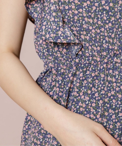 flower（フラワー）の「フローティングフラワーワンピース（ワンピース・レディース・ベージュ/ブルー・FREE）」の5枚目の写真