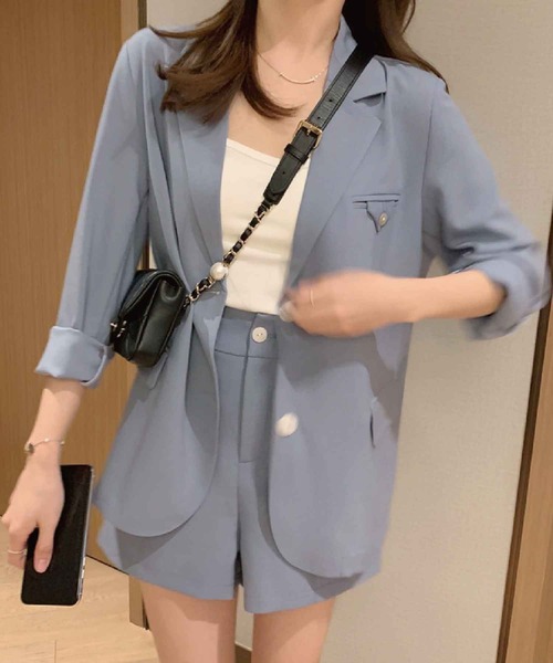meJane（ミージェーン）の「テーラードジャケット&ショートパンツセットアップ【ZOZOTOWN限定】（セットアップ・レディース・ブルー/アイボリー・S/M）」の9枚目の写真
