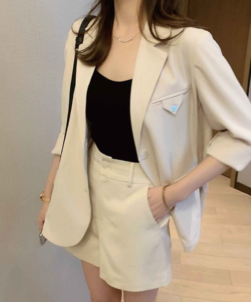 meJane（ミージェーン）の「テーラードジャケット&ショートパンツセットアップ【ZOZOTOWN限定】（セットアップ・レディース・ブルー/アイボリー・S/M）」の5枚目の写真