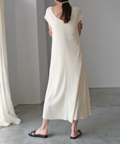 セール バックオープンサーマルワンピース ワンピース Akte アクテ のファッション通販 Zozotown