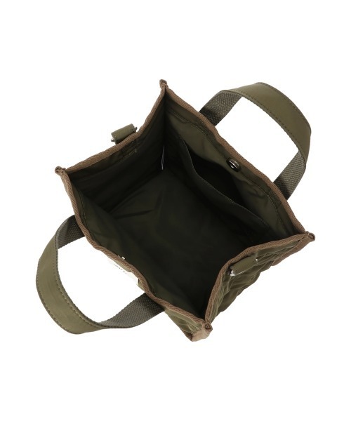 CONVERSE(コンバース)の「CONVERSE QUILTING PIPING SQUARE 2WAY TOTE BAG(トートバッグ・レディース・ベージュ/カーキ/ブラック・FREE)」の19枚目の写真