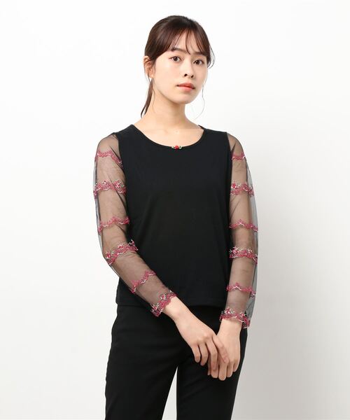 PINKHOUSE CHELSEA（ピンクハウスチェルシー）の「小花レース使いカットソ－（Tシャツ/カットソー・レディース・ブラック/オフホワイト/ピンク・SMALL/MEDIUM）」の2枚目の写真