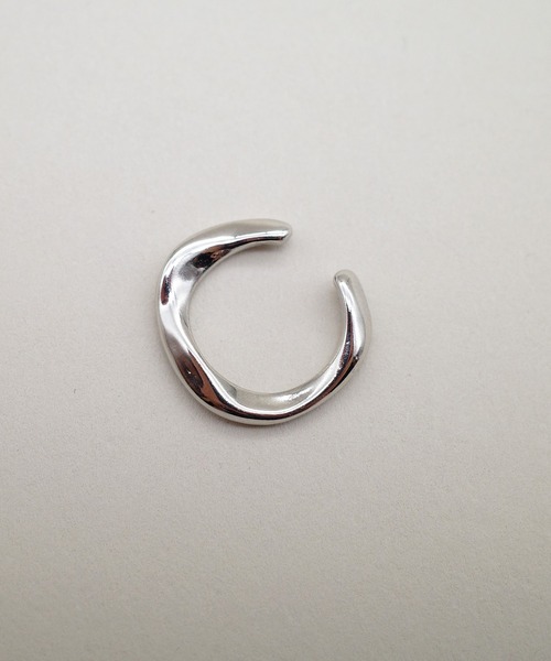 SIGNAL（シグナル）の「【SIGNAL/シグナル】ツイストイヤーカフ16mm（イヤーカフ・レディース・シルバー/ゴールド・FREE）」の3枚目の写真