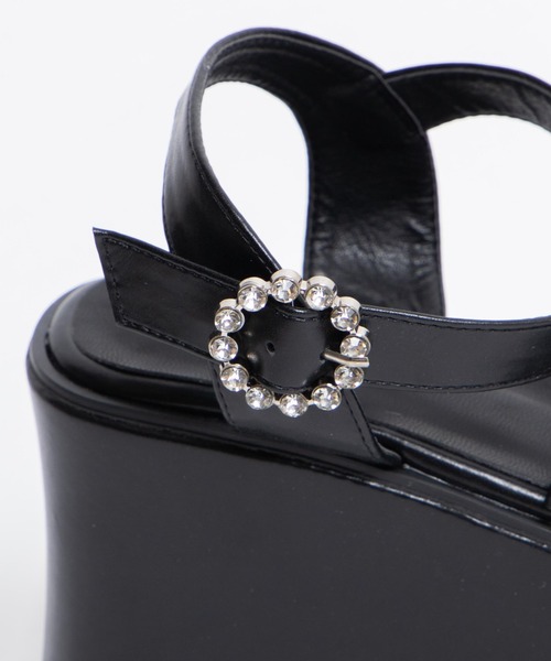 WEGO(ウィゴー)の「WEGO/クロスフリル厚底サンダル(サンダル・レディース・ブラック・MEDIUM/LARGE)」の8枚目の写真