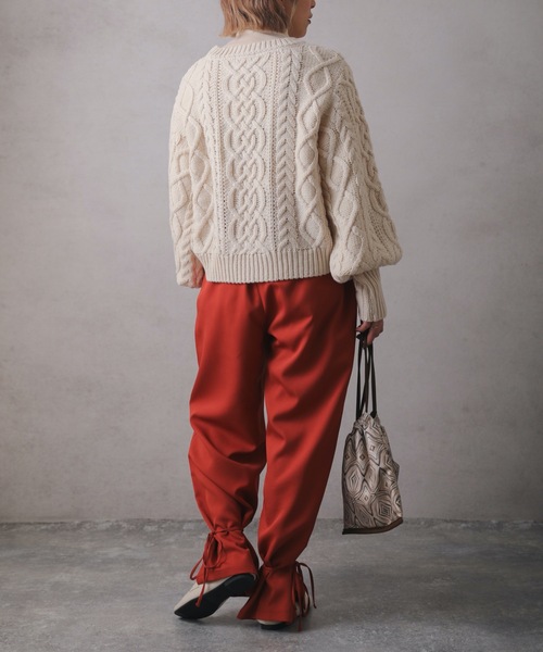 ap retro（アプレトロ）の「ケーブル編みパフスリーブニット（ニット/セーター・レディース・ブラック/ブルー/イエロー/アイボリー・FREE）」の17枚目の写真