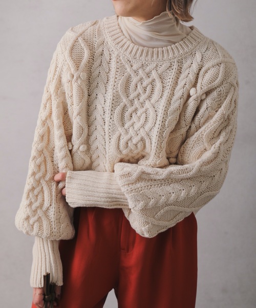 ap retro（アプレトロ）の「ケーブル編みパフスリーブニット（ニット/セーター・レディース・ブラック/ブルー/イエロー/アイボリー・FREE）」の7枚目の写真