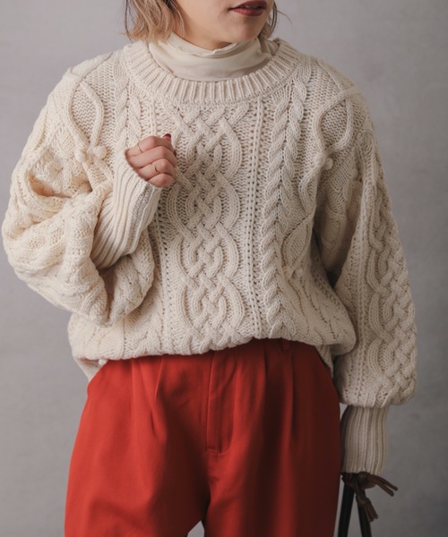 ap retro（アプレトロ）の「ケーブル編みパフスリーブニット（ニット/セーター・レディース・ブラック/ブルー/イエロー/アイボリー・FREE）」の6枚目の写真