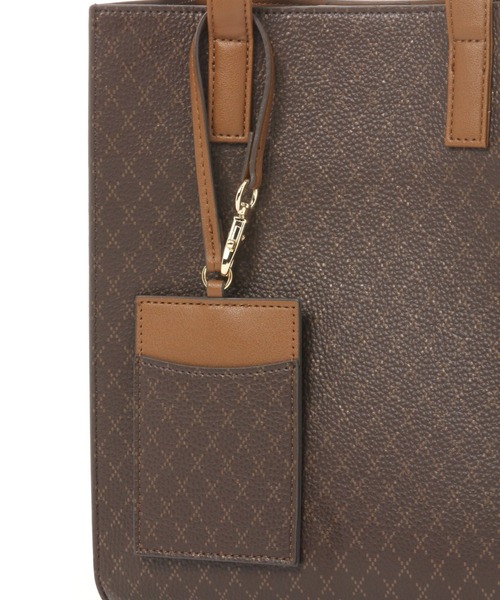 GLOBAL WORK(グローバルワーク)の「モノグラム2WAYトート/218058(トートバッグ・レディース・ブラック/ブラウン/ダークブラウン・FREE)」の13枚目の写真