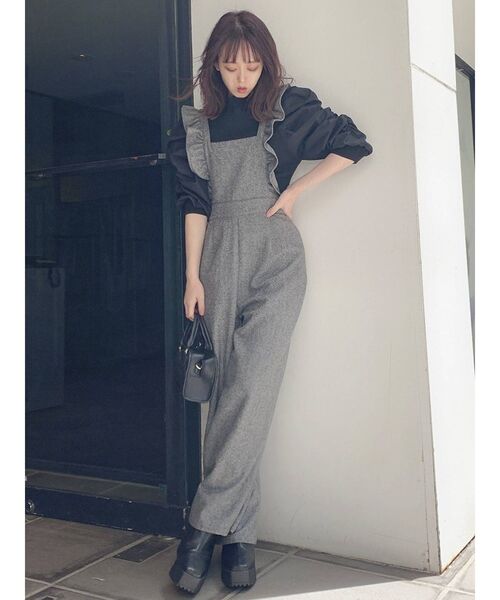 dazzlin（ダズリン）の「フリルロングサロペット（サロペット/オーバーオール・レディース・ブラック/グレー・FREE）」の9枚目の写真