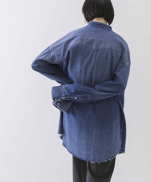 Wrangler（ラングラー）の「『別注』Wrangler×URBAN RESEARCH　DENIM SHIRTS（シャツ/ブラウス・レディース・ブルー・FREE）」の6枚目の写真