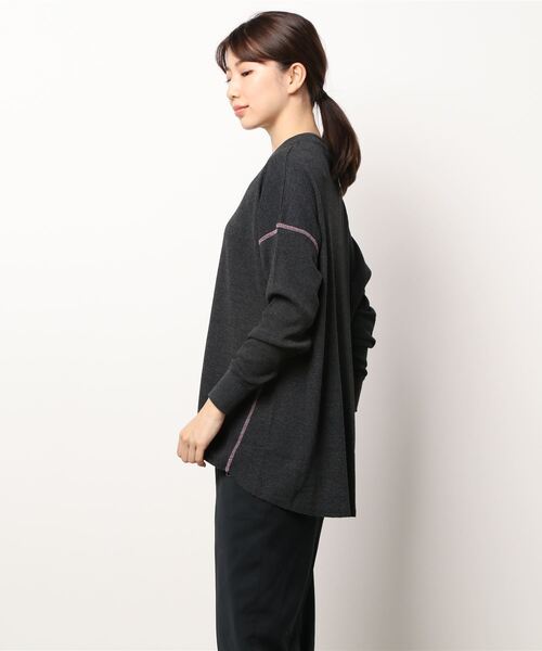 Q（キュー）の「サーマルロンT（Tシャツ/カットソー・レディース・チャコールグレー/アイボリー・MEDIUM）」の4枚目の写真