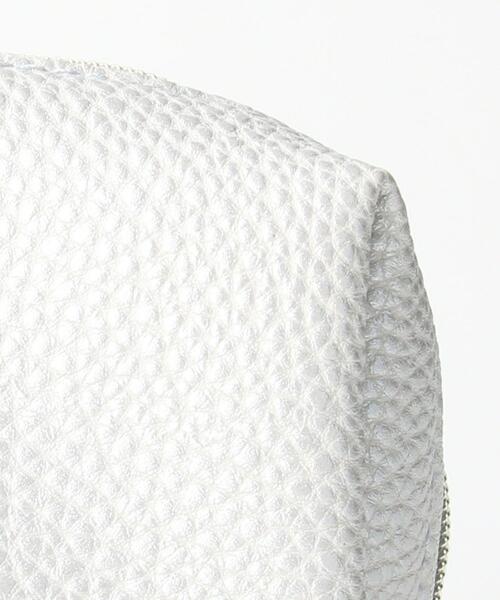 THE STATION STORE(ザ ステーション ストア)の「<Joji Joli(ジョリジョリ)>スクエアポーチ(ポーチ・レディース・ホワイト/ベージュ/シルバー・FREE)」の6枚目の写真