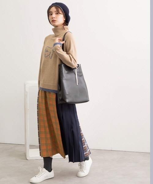 POU DOU DOU（プードゥドゥ）の「バードインターシャタートルニット（ニット/セーター・レディース・アイボリー/ベージュ/ダークグレー・3）」の9枚目の写真