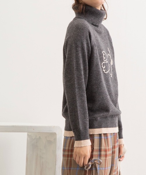 POU DOU DOU（プードゥドゥ）の「バードインターシャタートルニット（ニット/セーター・レディース・アイボリー/ベージュ/ダークグレー・3）」の17枚目の写真