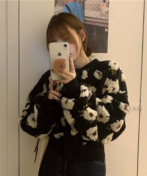 SONA（ソナ）の「SONYUNARA ボアクロップカーディガン（カーディガン/ボレロ・レディース・ブラック/コーラルピンク・FREE）」の9枚目の写真