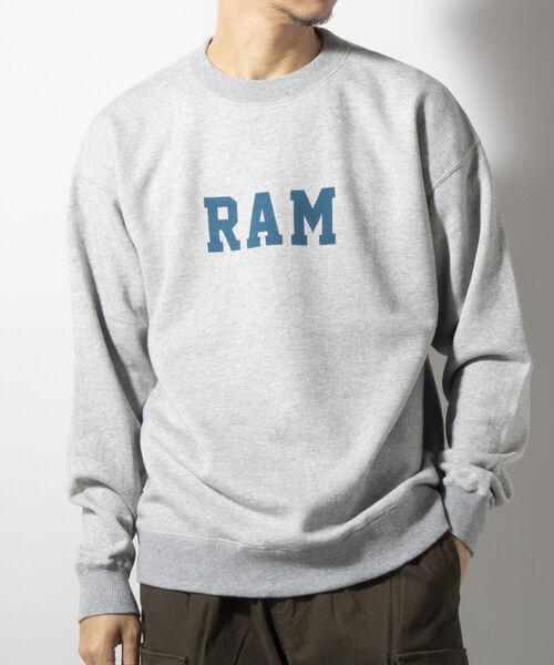 BARNS OUTFITTERS(バーンズアウトフィッターズ)の「【WEB限定】【BARNS OUTFITTERS】別注スウェット RAM(スウェット・メンズ・チャコールグレー/ブルー系その他7・SMALL/MEDIUM/LARGE)」の6枚目の写真