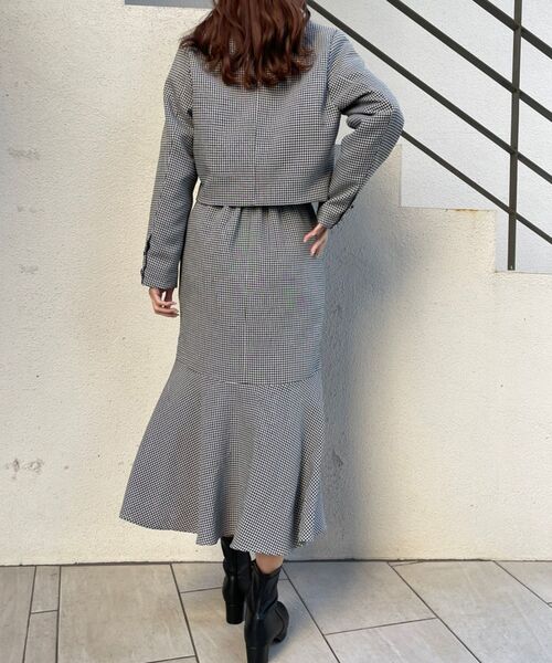 MAJESTIC LEGON（マジェスティックレゴン）の「レトロマーメイドスカート（スカート・レディース・ベージュ/ブルー系その他4/グレー/ブラック系その他・SMALL/MEDIUM）」の9枚目の写真