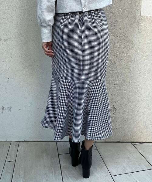 MAJESTIC LEGON（マジェスティックレゴン）の「レトロマーメイドスカート（スカート・レディース・ベージュ/ブルー系その他4/グレー/ブラック系その他・SMALL/MEDIUM）」の17枚目の写真