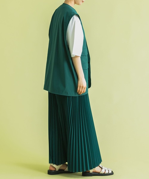 SENSE OF PLACE by URBAN RESEARCH（センスオブプレイスバイアーバンリサーチ）の「Uiscel　マルチポケットオーバーベスト（ベスト・メンズ・ブラック/ベージュ/グリーン・ONE）」の14枚目の写真