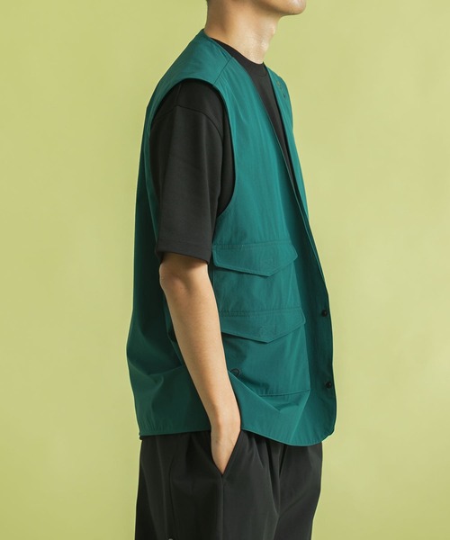 SENSE OF PLACE by URBAN RESEARCH（センスオブプレイスバイアーバンリサーチ）の「Uiscel　マルチポケットオーバーベスト（ベスト・メンズ・ブラック/ベージュ/グリーン・ONE）」の17枚目の写真