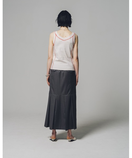 led.tokyo(レッドトウキョウ)の「【led.tokyo】ステッチカラー2WAY U/Vネックトップ (ZOZO限定カラー:グリーン)(Tシャツ/カットソー・レディース・ブラック/ホワイト/ベージュ/グリーン・M)」の6枚目の写真