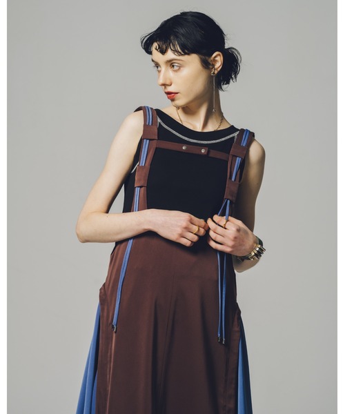 led.tokyo(レッドトウキョウ)の「【led.tokyo】ステッチカラー2WAY U/Vネックトップ (ZOZO限定カラー:グリーン)(Tシャツ/カットソー・レディース・ブラック/ホワイト/ベージュ/グリーン・M)」の8枚目の写真