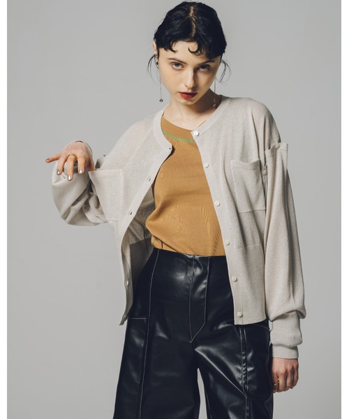 led.tokyo(レッドトウキョウ)の「【led.tokyo】ステッチカラー2WAY U/Vネックトップ (ZOZO限定カラー:グリーン)(Tシャツ/カットソー・レディース・ブラック/ホワイト/ベージュ/グリーン・M)」の16枚目の写真