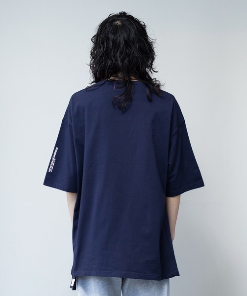PSYCHOLOGICAL METAMORPHOSIS(サイコロジカルメタモーフォーセス)の「BOX BIG TEE(Tシャツ/カットソー・メンズ・ネイビー/カーキ/ブラック・MEDIUM/X-LARGE/LARGE)」の15枚目の写真
