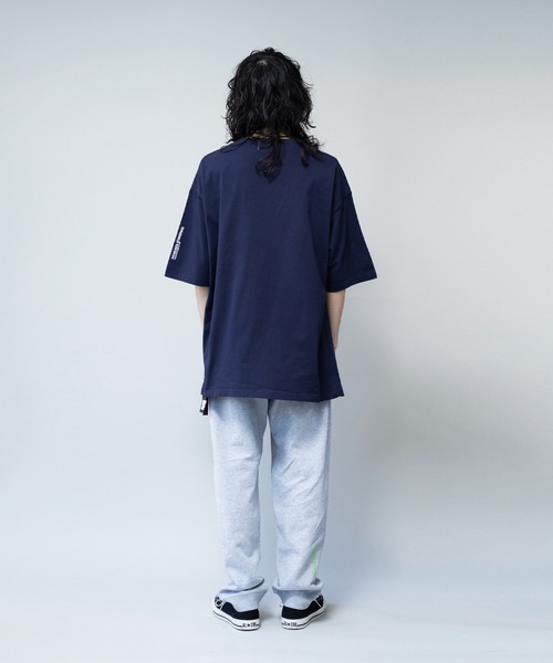 PSYCHOLOGICAL METAMORPHOSIS(サイコロジカルメタモーフォーセス)の「BOX BIG TEE(Tシャツ/カットソー・メンズ・ネイビー/カーキ/ブラック・MEDIUM/X-LARGE/LARGE)」の18枚目の写真