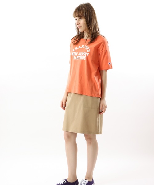 Champion(チャンピオン)の「【Champion/チャンピオン】レディース ショートスリーブTシャツ(Tシャツ/カットソー・レディース・ホワイト/ブラック/ネイビー/オレンジ系その他3・MEDIUM/LARGE)」の6枚目の写真