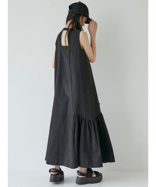 MURUA(ムルーア)の「サイドティアードワンピース(ワンピース・レディース・ブラック/ベージュ/グリーン・FREE)」の9枚目の写真