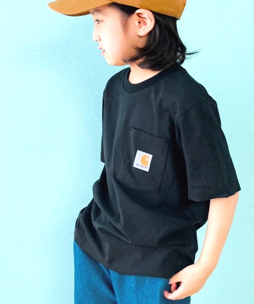 Carhartt（カーハート）の「carhartt  ワンポイントロゴ 半袖ポケットTシャツ キッズ（Tシャツ/カットソー・キッズ・ブラック/オレンジ/ブルー/ブルー系1/レッド系・4/6/5/7/S/M/L/XL）」の2枚目の写真