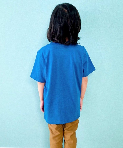 Carhartt（カーハート）の「carhartt  ワンポイントロゴ 半袖ポケットTシャツ キッズ（Tシャツ/カットソー・キッズ・ブラック/オレンジ/ブルー/ブルー系1/レッド系・4/6/5/7/S/M/L/XL）」の13枚目の写真