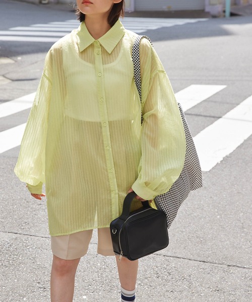 forksy.(フォルクシー)の「【forksy.】シアーストライプビッグシャツ(シャツ/ブラウス・レディース・ピンク/ライム/アイボリー/イエロー/チェリーピンク/チャコールグレー/ブルー・FREE)」の18枚目の写真