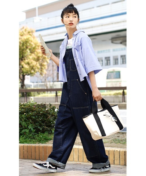 e-zakkamania stores（イーザッカマニアストアーズ）の「【一枚で様になるボックスシャツ】 ボックスシルエット ブロードシャツ（シャツ/ブラウス・レディース・ブラック/ブルー/ホワイト・M）」の10枚目の写真