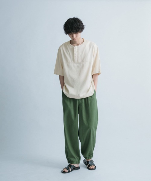 FORK&SPOON(フォークアンドスプーン)の「FORK&SPOON ハーフジッププルオーバーシャツ(シャツ/ブラウス・メンズ・ネイビー/アイボリー・5/4)」の7枚目の写真