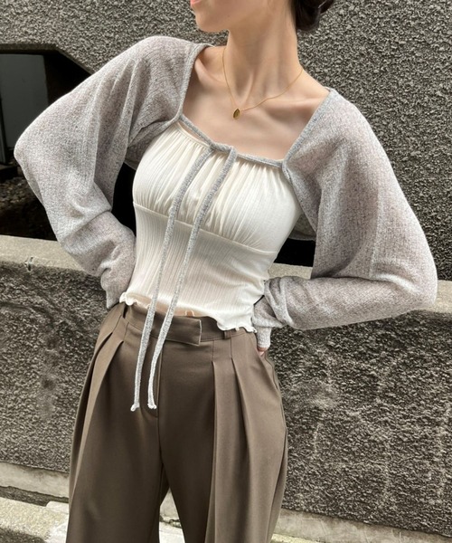 ALAND（エーランド）の「3.3Field Trip／LOOSE FIT BOLERO 2297726（カーディガン/ボレロ・レディース・ブラック/グレー/アイボリー・FREE）」の2枚目の写真