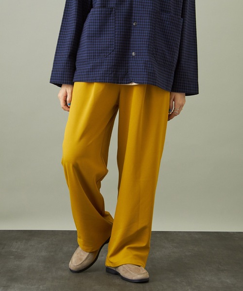 CUBE SUGAR（キューブシュガー）の「無地ポンチウエストゴムイージーカラーパンツ（その他パンツ・レディース・ブラック/ベージュ/グリーン/イエロー/レッド/パープル・M）」の5枚目の写真