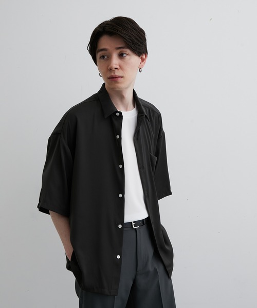 JUNRED(ジュンレッド)の「シルキーサテンハーフスリーブシャツ(シャツ/ブラウス・メンズ・チャコールグレー/ライトグレー/ミント・L/M/LL)」の4枚目の写真