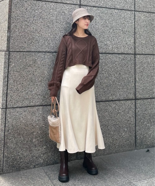 EPIMI E'PIMMY（エピミエピミー）の「ケーブルショートニット（ニット/セーター・レディース・ベージュ/ブラウン/オフホワイト/オレンジ/アイボリー/ピンクベージュ・MEDIUM）」の21枚目の写真