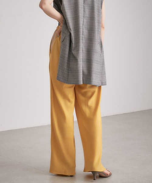 COLLAGE GALLARDAGALANTE（コラージュガリャルダガランテ）の「【OT】落ち感/キレイなライン/サテン地/フィブリルワイドパンツ/手洗い可（その他パンツ・レディース・ブラック/マスタード・FREE）」の22枚目の写真