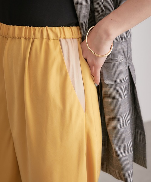 COLLAGE GALLARDAGALANTE（コラージュガリャルダガランテ）の「【OT】落ち感/キレイなライン/サテン地/フィブリルワイドパンツ/手洗い可（その他パンツ・レディース・ブラック/マスタード・FREE）」の14枚目の写真