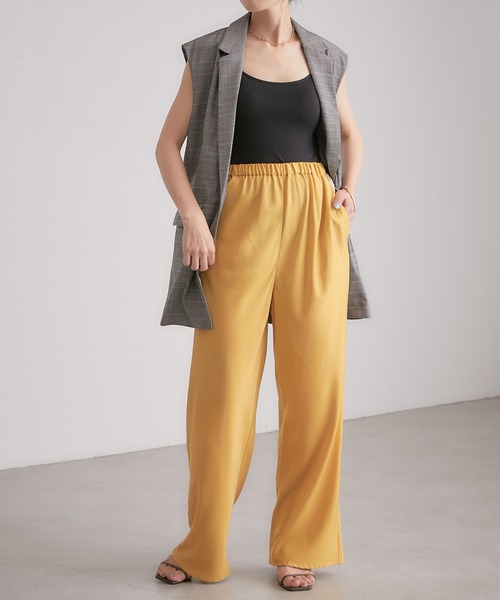 COLLAGE GALLARDAGALANTE（コラージュガリャルダガランテ）の「【OT】落ち感/キレイなライン/サテン地/フィブリルワイドパンツ/手洗い可（その他パンツ・レディース・ブラック/マスタード・FREE）」の18枚目の写真