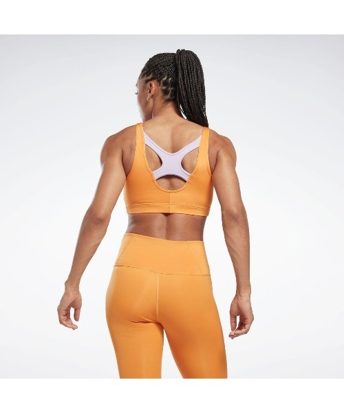Reebok（リーボック）の「ワークアウトレディ スポーツブラ / Workout Ready Sports Bra （スポーツブラ・レディース・ブラック/ブルー/グリーン/パープル/オレンジ・SMALL/MEDIUM/LARGE/X-LARGE/X-SMALL）」の18枚目の写真