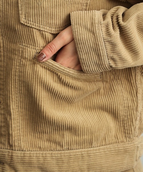 Wrangler（ラングラー）の「124MJ　ライトオンスジャケット（デニムジャケット・レディース・アイボリー/ブルー/ブラウン/グリーン/インディゴブルー・SMALL/MEDIUM）」の9枚目の写真