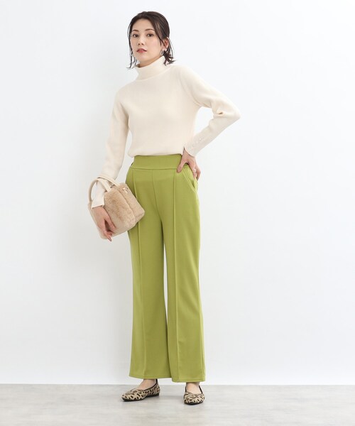 SHOO・LA・RUE（シューラルー）の「◆【洗える】ちくちくしにくい！ リブタートルネック やわらかニット（ニット/セーター・レディース・ダークブラウン系2/ブラック/ブルー/オフホワイト/サンドベージュ/ホワイト系5/レッド系1/ダークグリーン・01/04/05/02/03）」の19枚目の写真