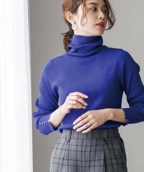 SHOO・LA・RUE（シューラルー）の「◆【洗える】ちくちくしにくい！ リブタートルネック やわらかニット（ニット/セーター・レディース・ダークブラウン系2/ブラック/ブルー/オフホワイト/サンドベージュ/ホワイト系5/レッド系1/ダークグリーン・01/04/05/02/03）」の7枚目の写真