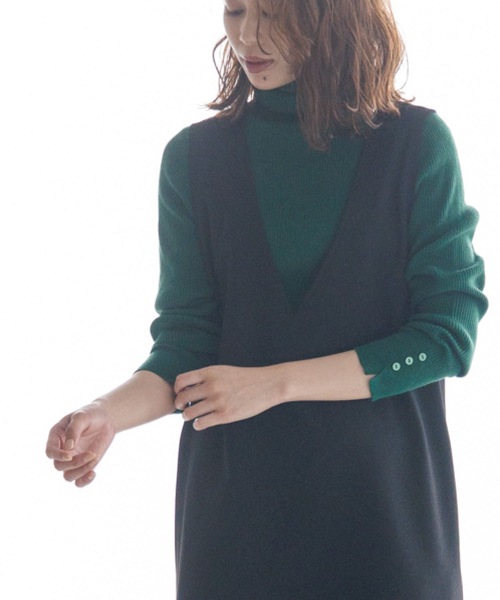 SHOO・LA・RUE（シューラルー）の「◆【洗える】ちくちくしにくい！ リブタートルネック やわらかニット（ニット/セーター・レディース・ダークブラウン系2/ブラック/ブルー/オフホワイト/サンドベージュ/ホワイト系5/レッド系1/ダークグリーン・01/04/05/02/03）」の6枚目の写真