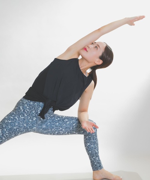 URBAN RESEARCH Sonny Label（アーバンリサーチサニーレーベル）の「SLAB Flare Tanktop（タンクトップ・レディース・ブラック/カーキ・FREE）」の2枚目の写真